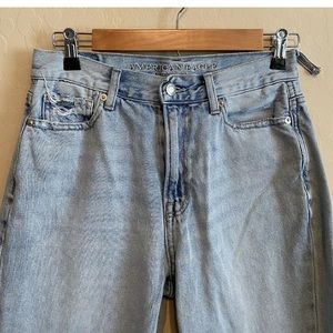 American Eagle Mom Jeans